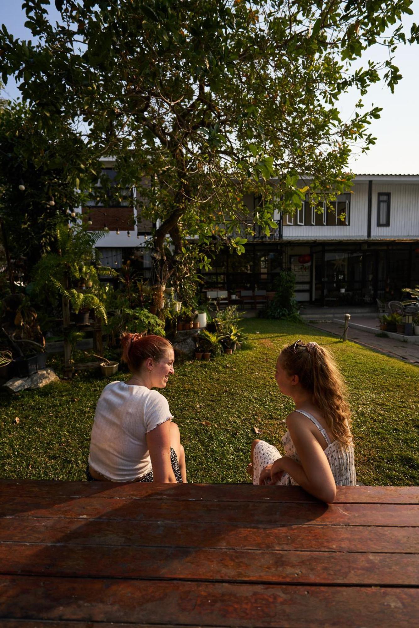 Sherloft Home & Hostel Chiang Mai Luaran gambar