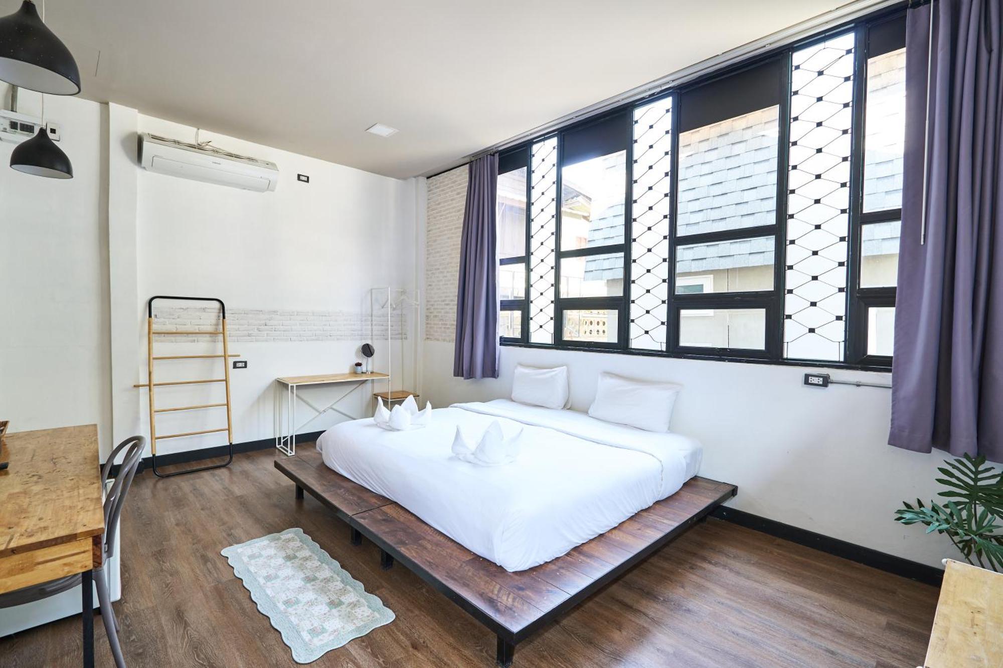 Sherloft Home & Hostel Chiang Mai Bilik gambar
