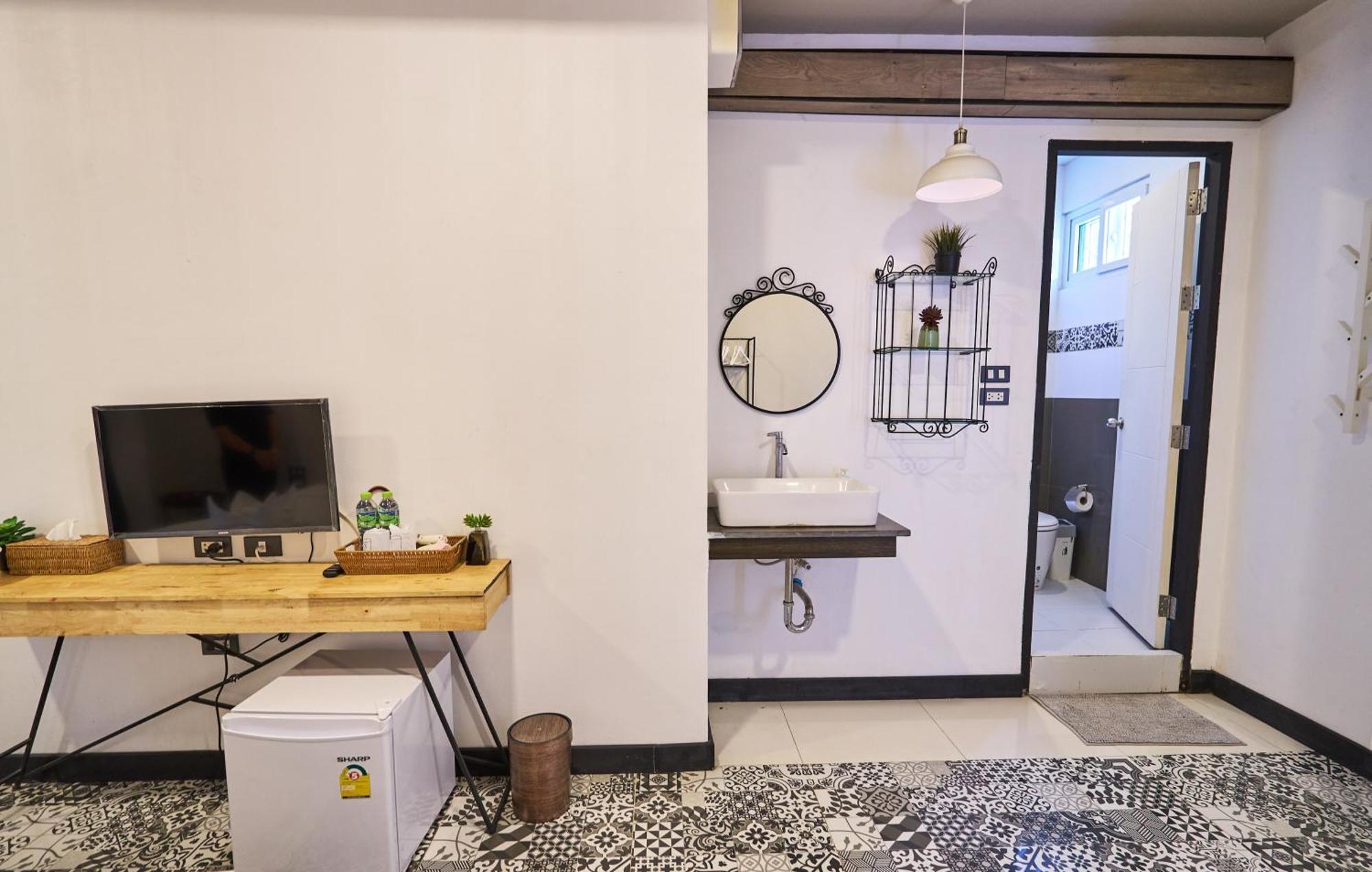 Sherloft Home & Hostel Chiang Mai Bilik gambar